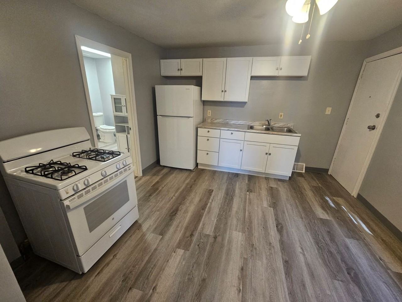 3589 W 46th St - Photo 6 of 11