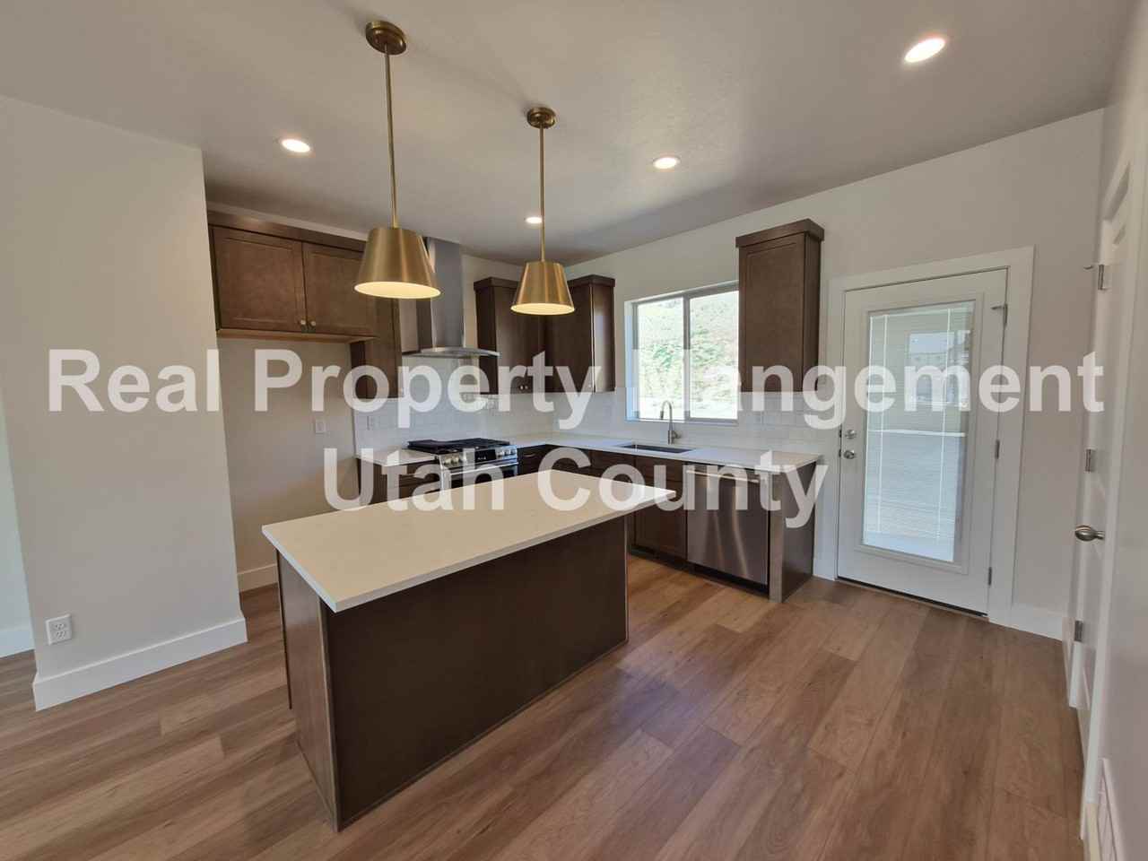 2172 2172 W Cape Fox Way - Photo 5 of 49