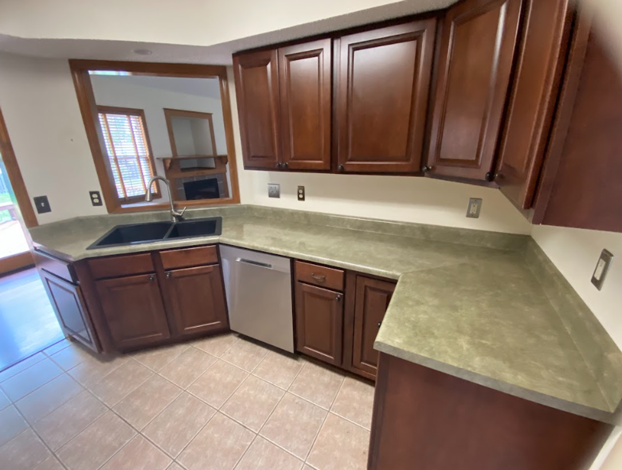 3703 Lupine Dr - Photo 7 of 23