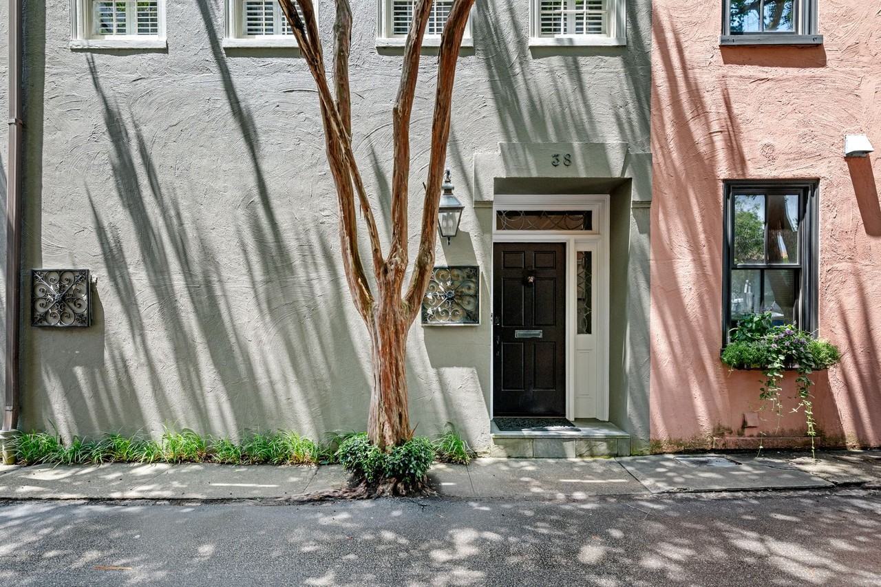 38 Elliott St - Photo 3 of 37