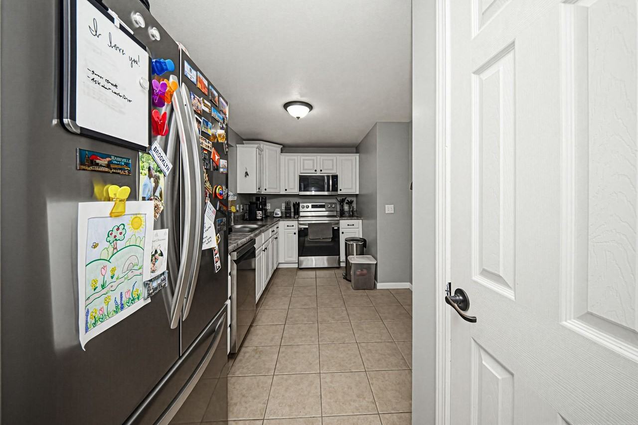 2803 Elm Creek Dr - Photo 6 of 39