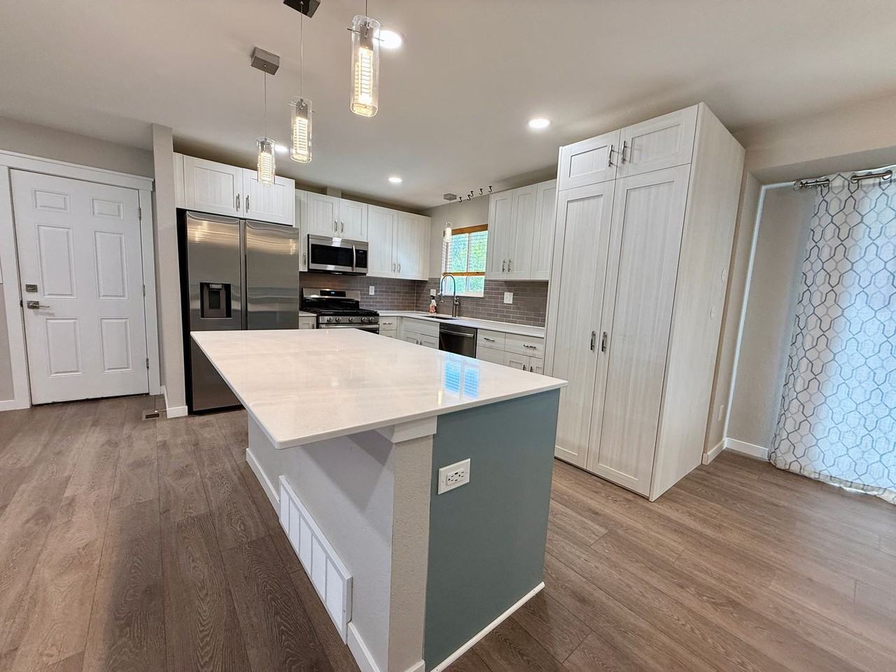 1913 Wooten Rd - Photo 6 of 25