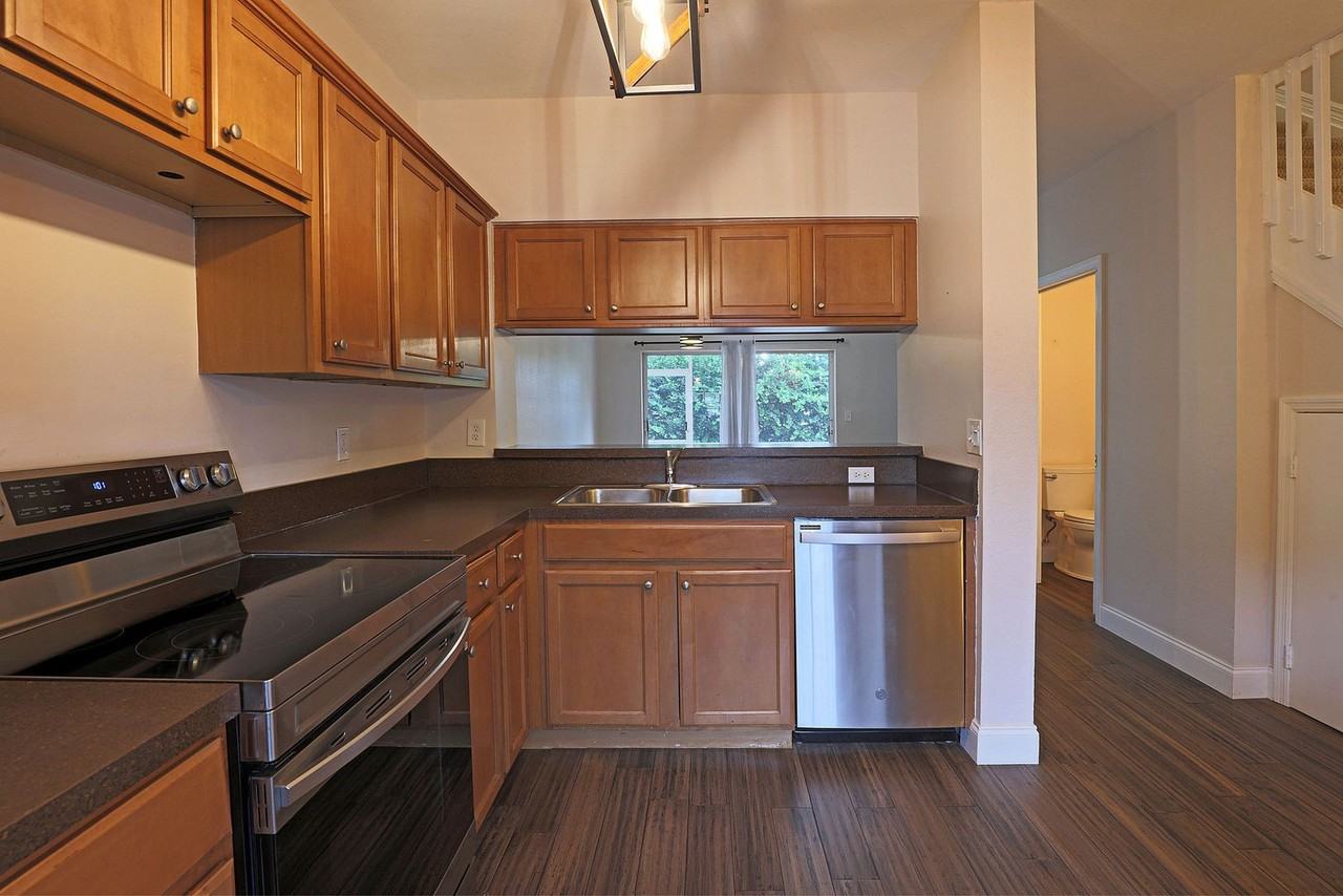 8291 Pacific Beach Dr - Photo 5 of 29