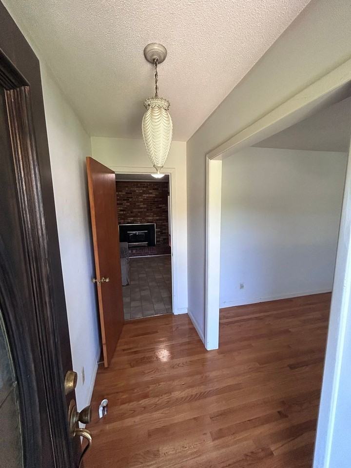 1706 Danenhower Rd - Photo 4 of 24