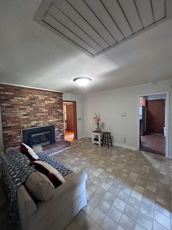 1706 Danenhower Rd - Photo 7 of 24