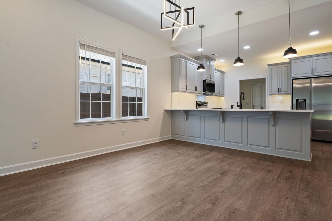 3505 Skycrest Dr - Photo 5 of 20