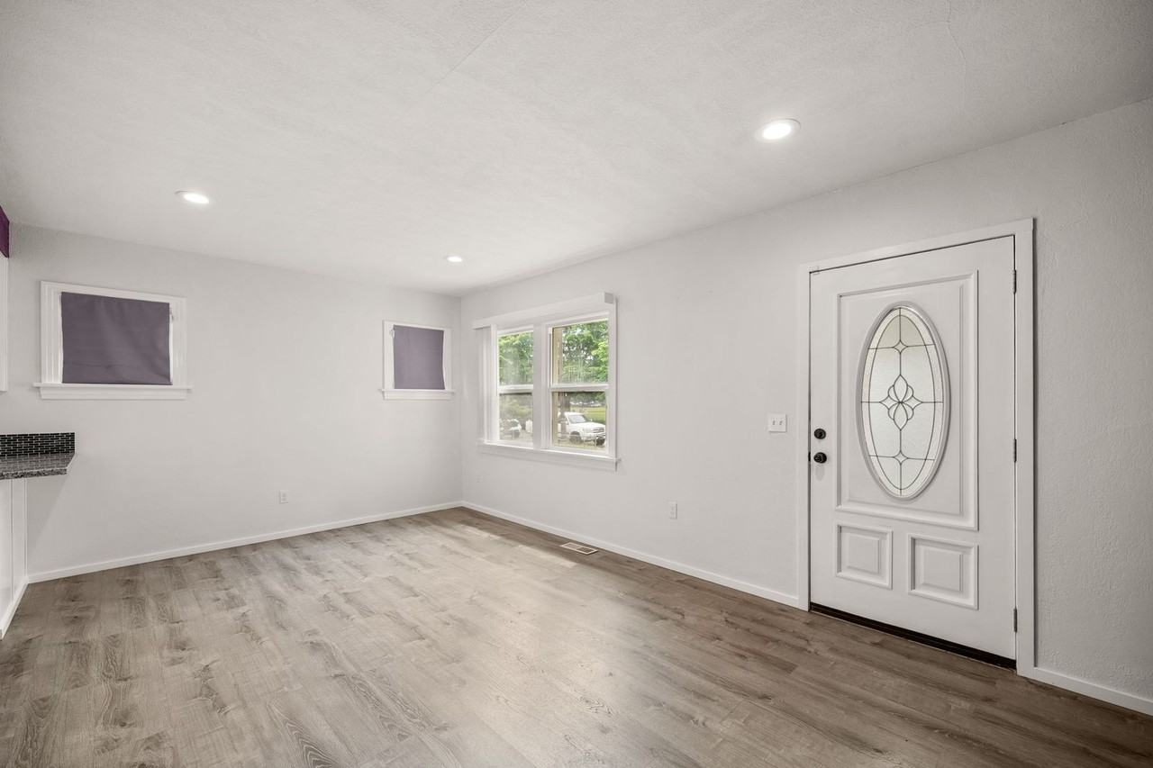 2604 W Sinto Ave - Photo 3 of 31