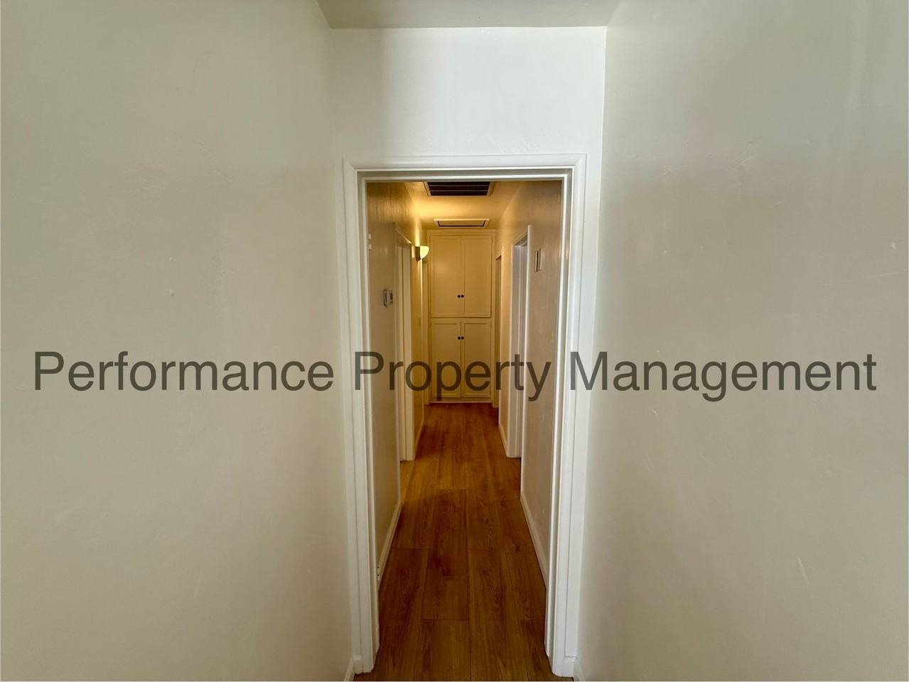 1220 Sylvia Dr - Photo 5 of 17