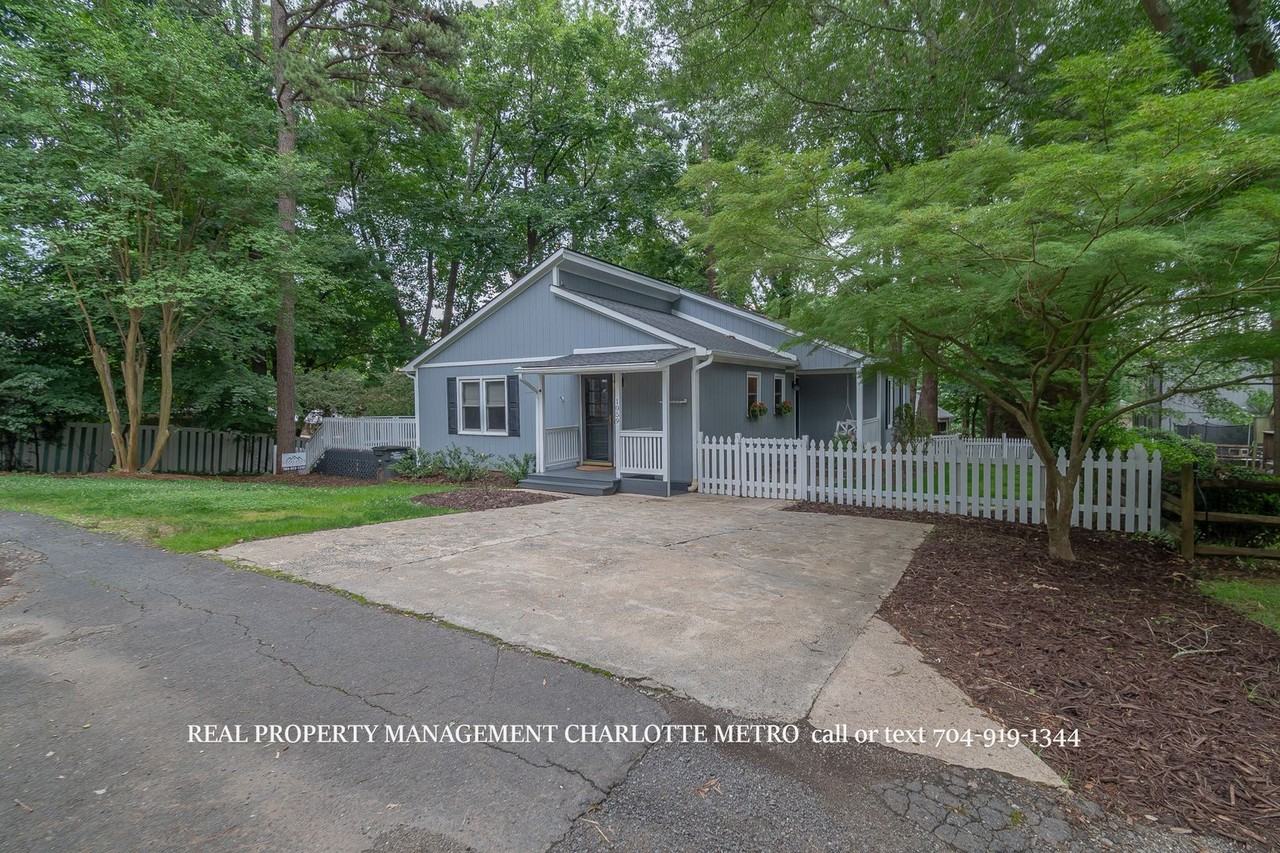 1059 Woodlake Ln - Photo 2 of 47
