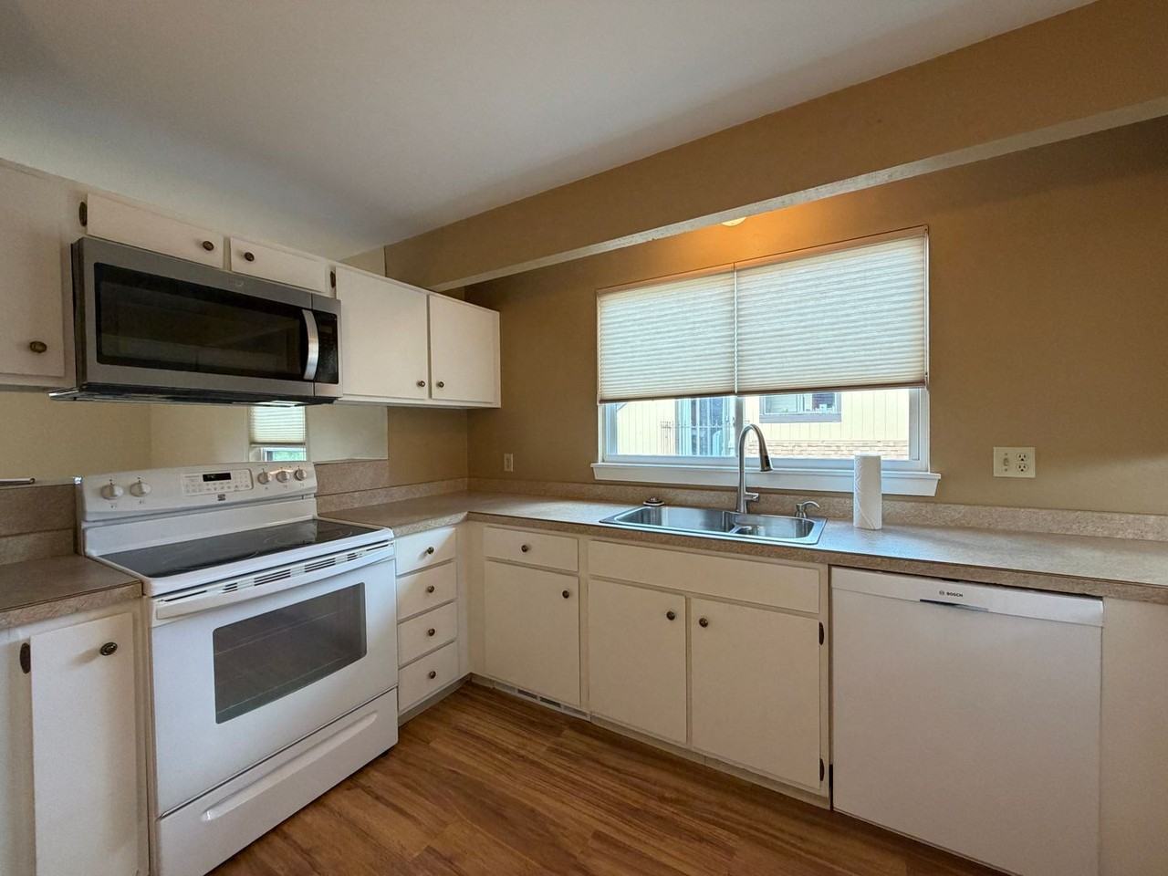 3702 Telluride Cir - Photo 5 of 19