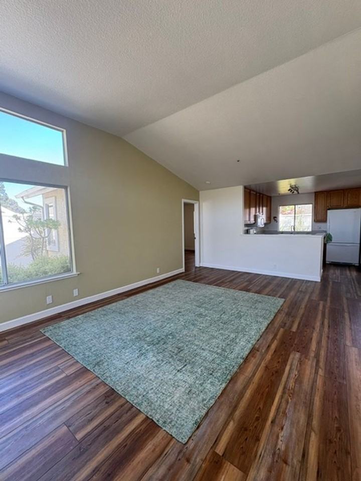 981 Bluebell Way - Photo 2 of 15