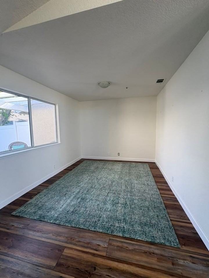 981 Bluebell Way - Photo 5 of 15