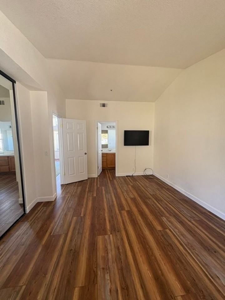 981 Bluebell Way - Photo 7 of 15