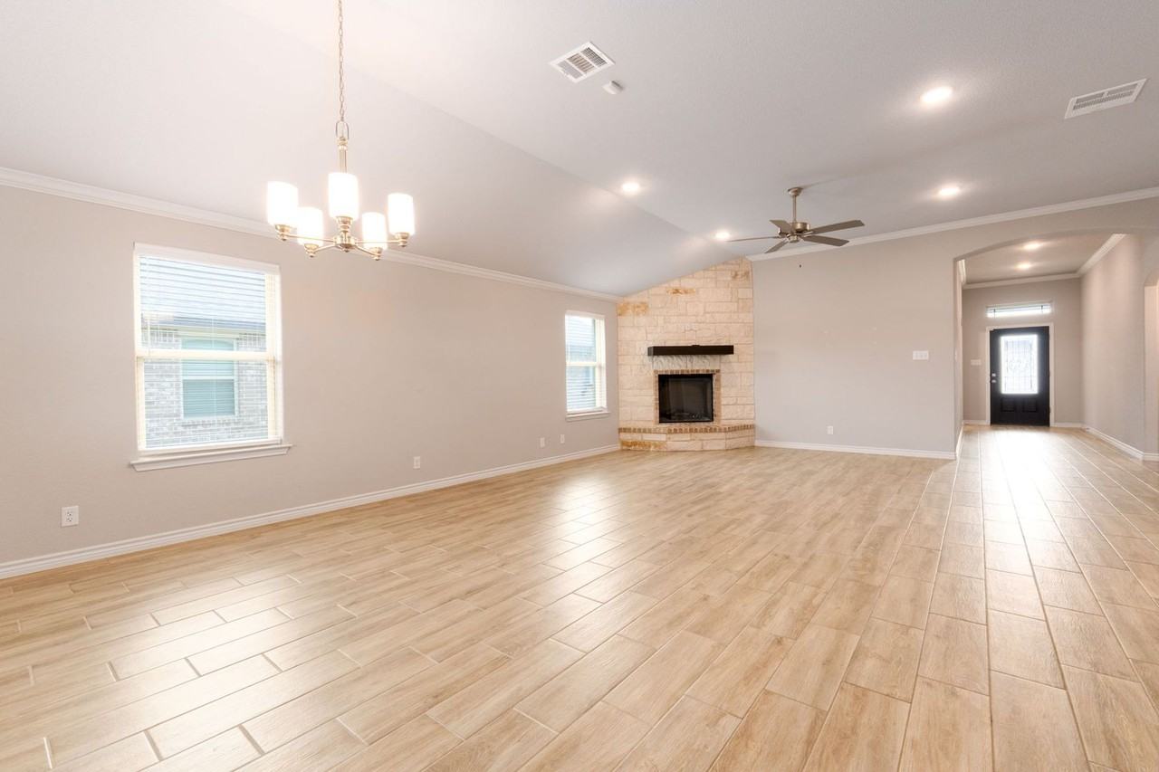 2611 Settlers Oak Dr - Photo 6 of 20