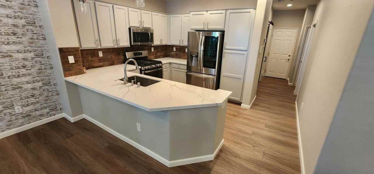303 Esplanade Cir - Photo 3 of 15