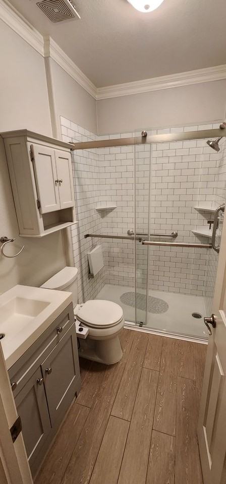 303 Esplanade Cir - Photo 7 of 15