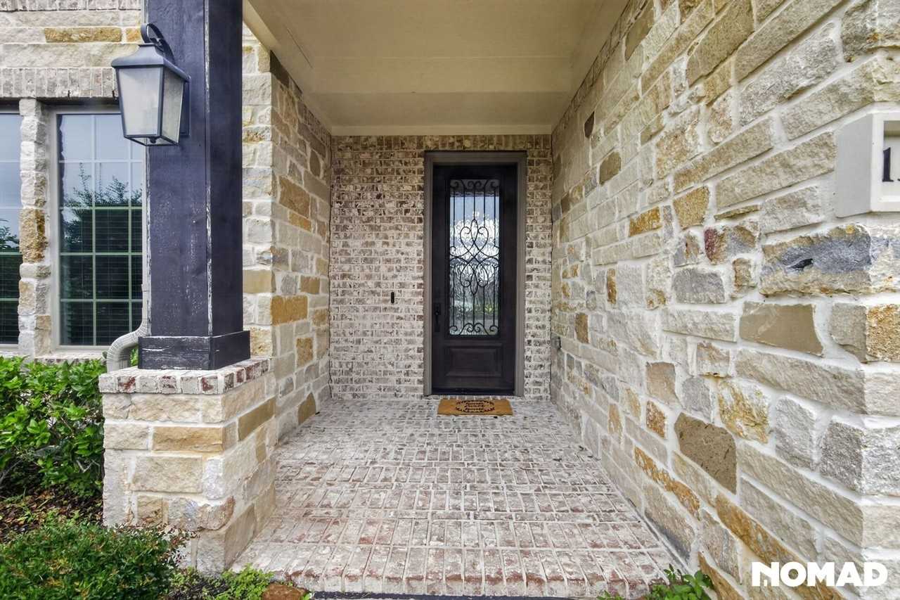 15646 Scolty Reach Ln - Photo 2 of 27