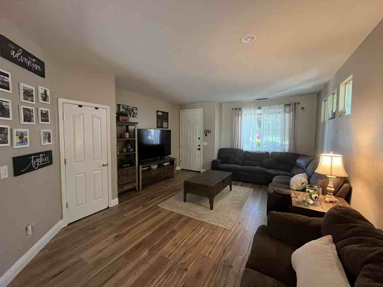 9756 Sage Thrasher Cir - Photo 5 of 44
