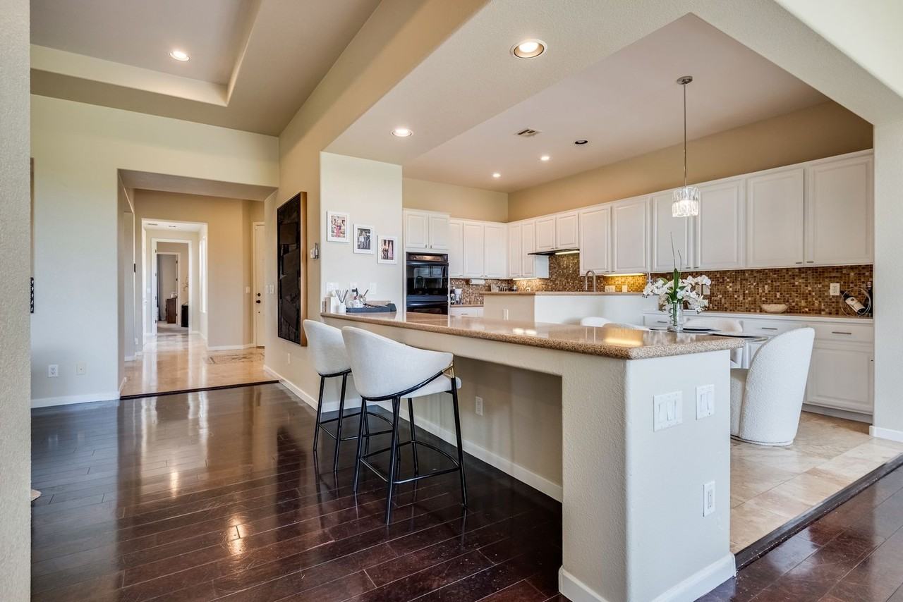 2854 Dove Run Creek Dr - Photo 4 of 50