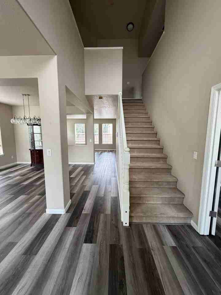 6108 Ne 84th Ave - Photo 5 of 33