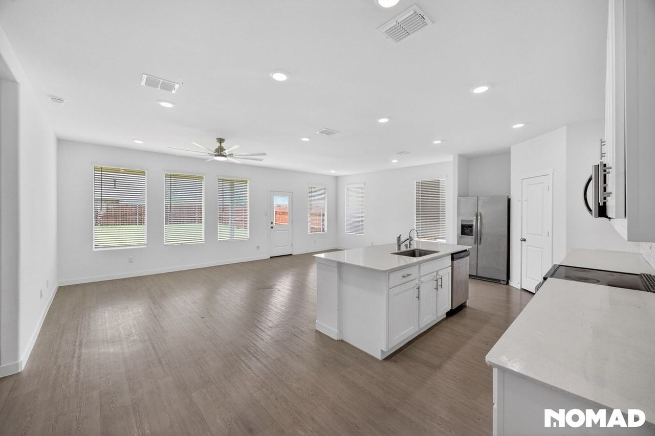 7005 Black Ash Ln - Photo 7 of 16
