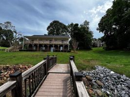 featured image of 137 Fern Haven Ln
