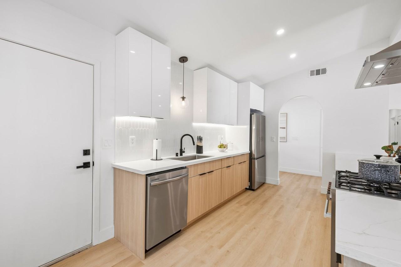 9355 Ruffner Ave - Photo 5 of 50