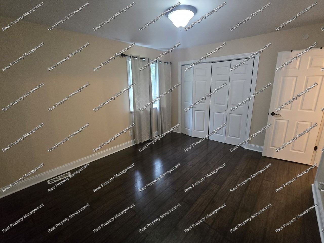 3788 Kingsway Dr - Photo 6 of 14
