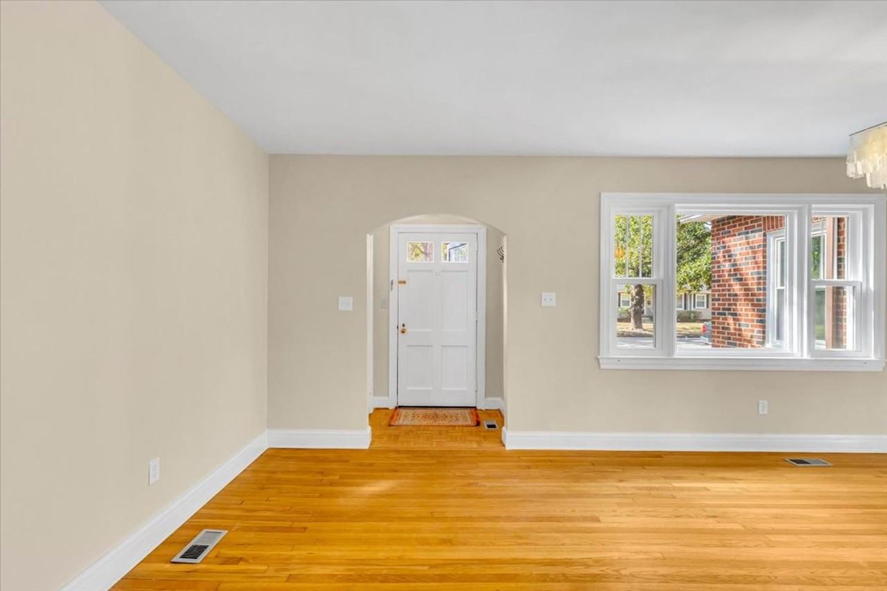 308 E 55th St - Photo 5 of 50