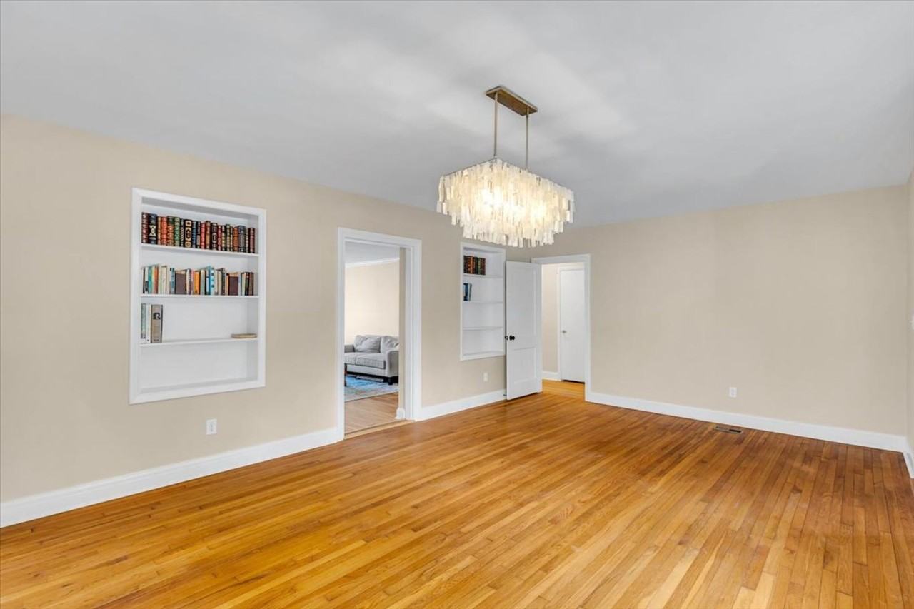 308 E 55th St - Photo 7 of 50