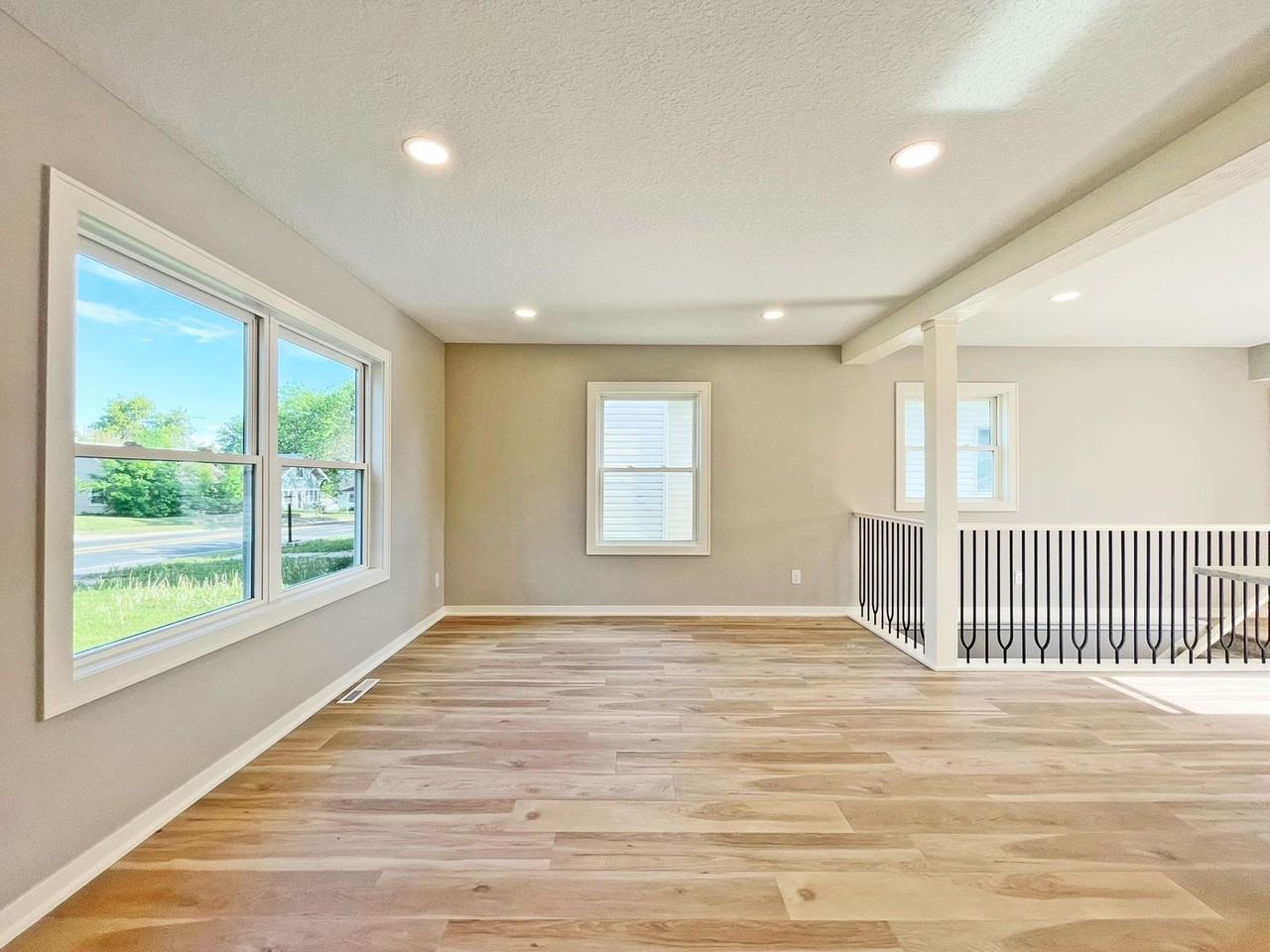 408 S Olive St - Photo 4 of 23
