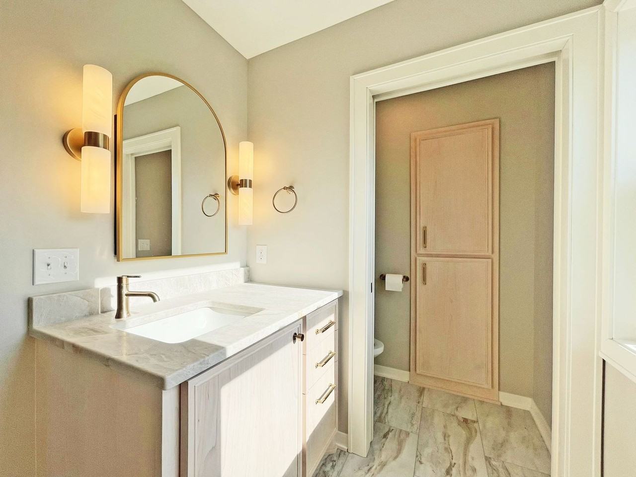 408 S Olive St - Photo 7 of 23
