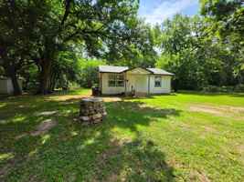 featured image of 302 E Anna St