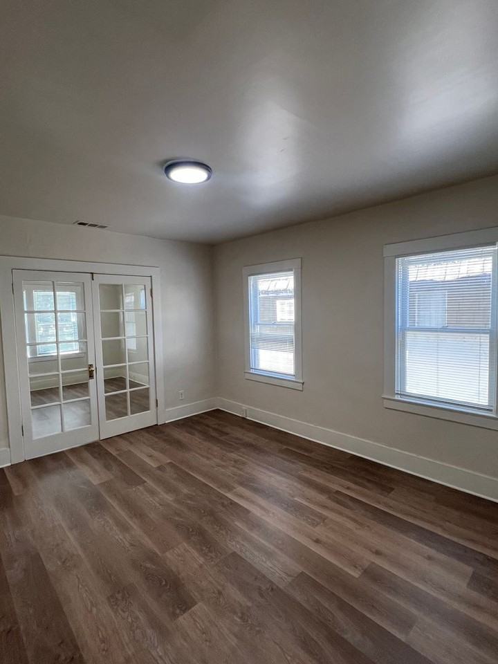 2021 8th St #B - Photo 7 of 19