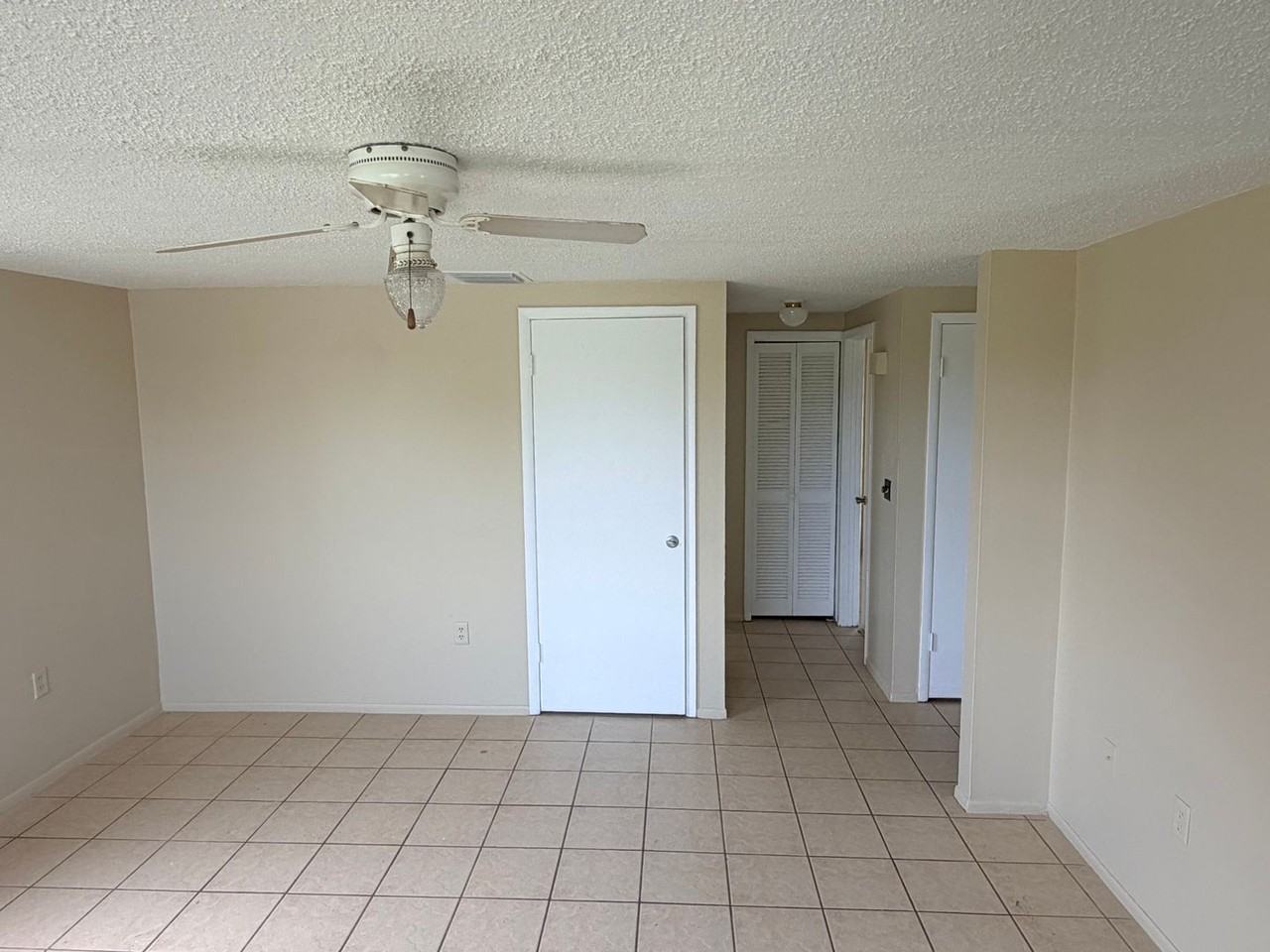 5848 Siesta Ln - Photo 2 of 15