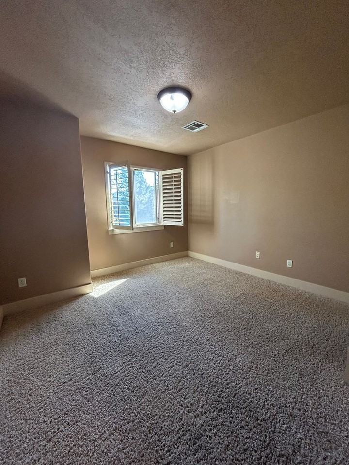 5261 W Morris Hill Rd - Photo 4 of 29