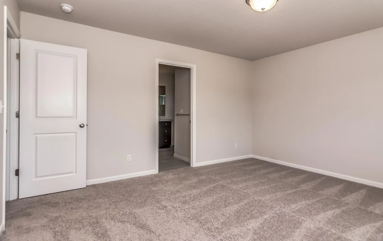 20527 Se Cameron Ave - Photo 6 of 14