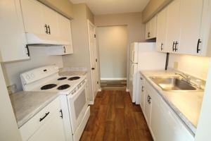 featured image of 1018 Blue Ridge Dr #Apt 6