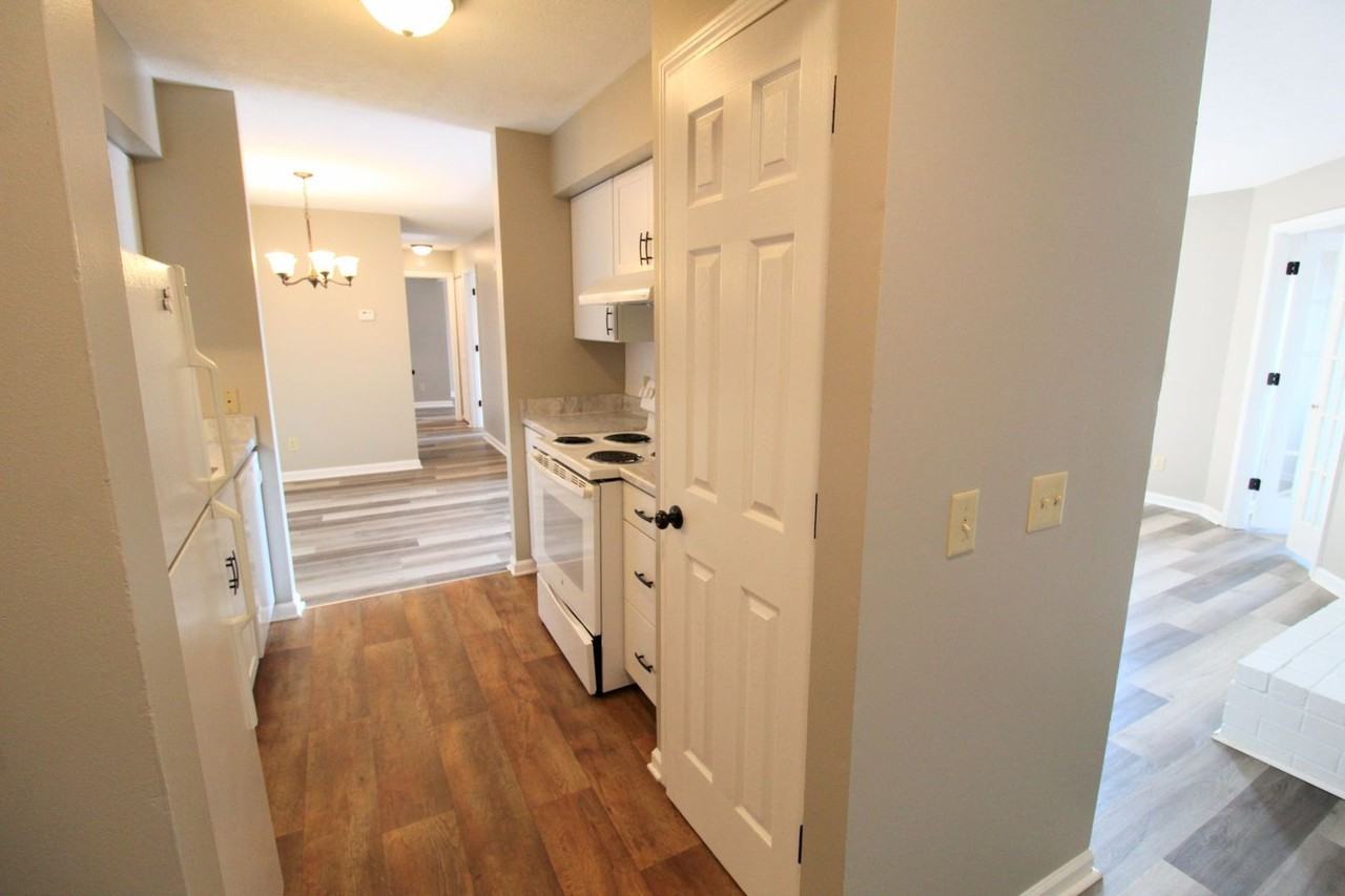 1018 Blue Ridge Dr - Photo 2 of 25