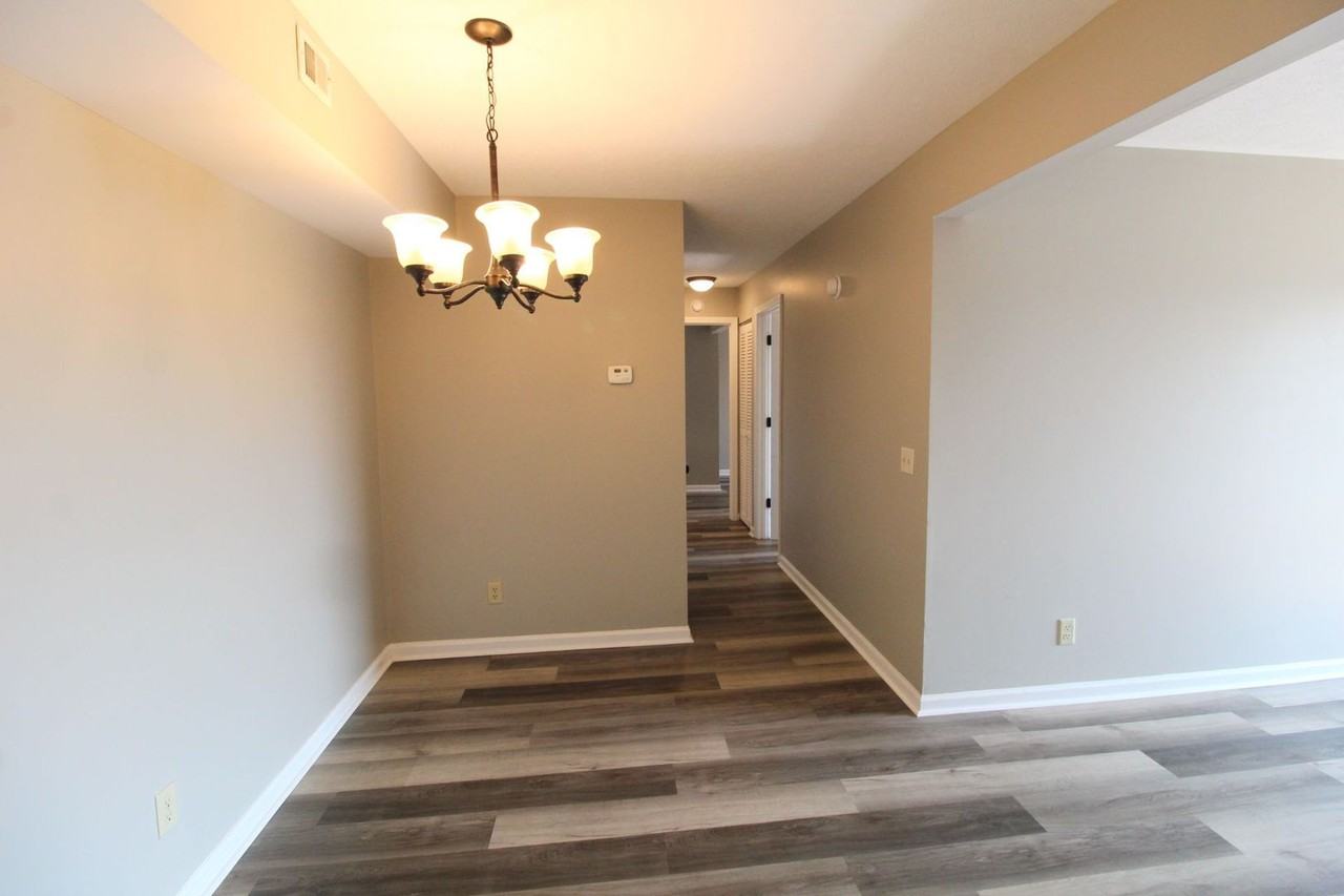 1018 Blue Ridge Dr - Photo 6 of 25