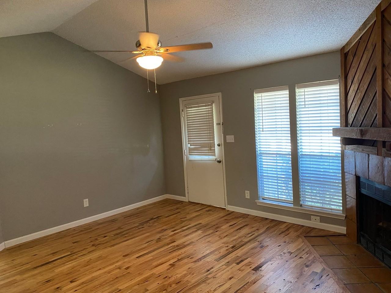3904 Rye Glen Dr - Photo 3 of 13