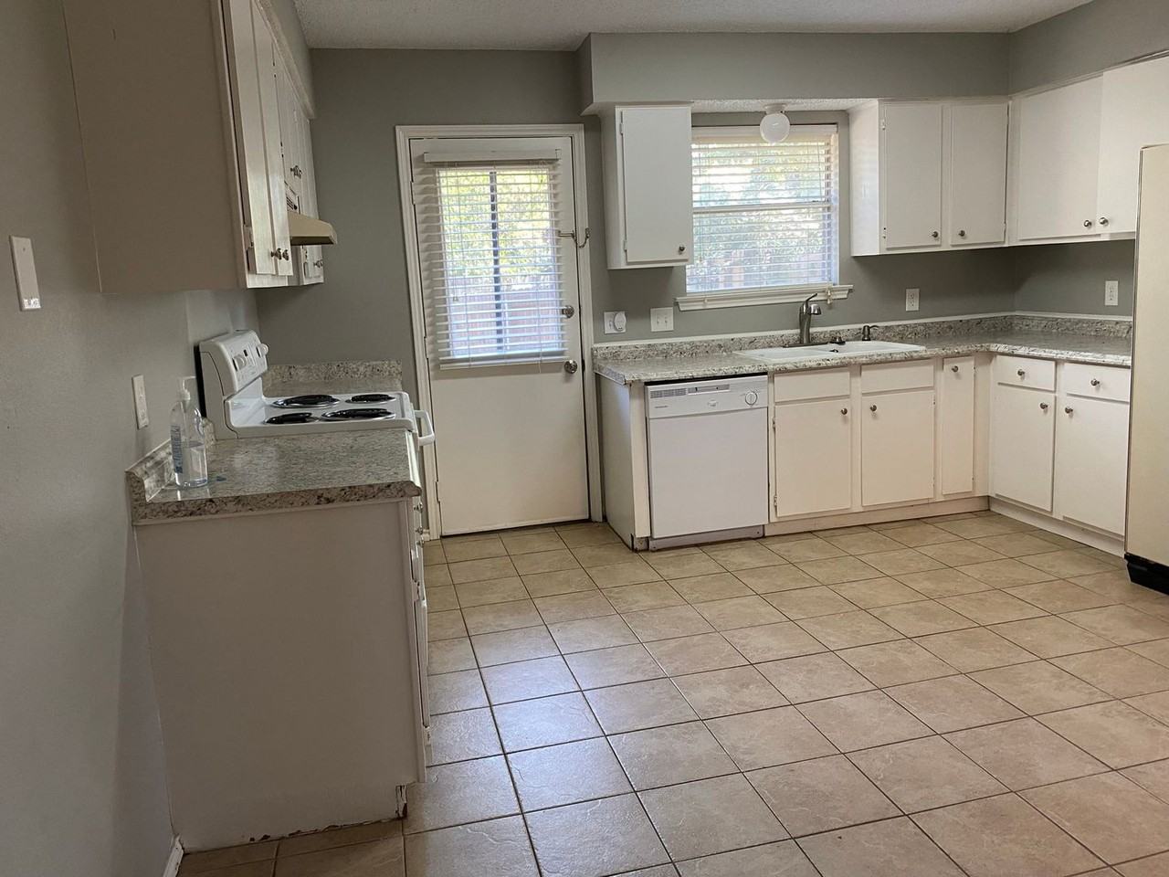 3904 Rye Glen Dr - Photo 4 of 13