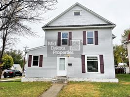 featured image of 700 S Wisconsin St