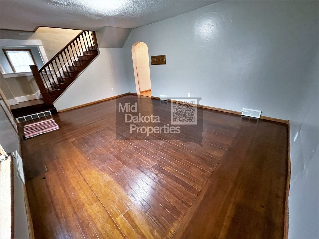700 S Wisconsin St - Photo 3 of 21