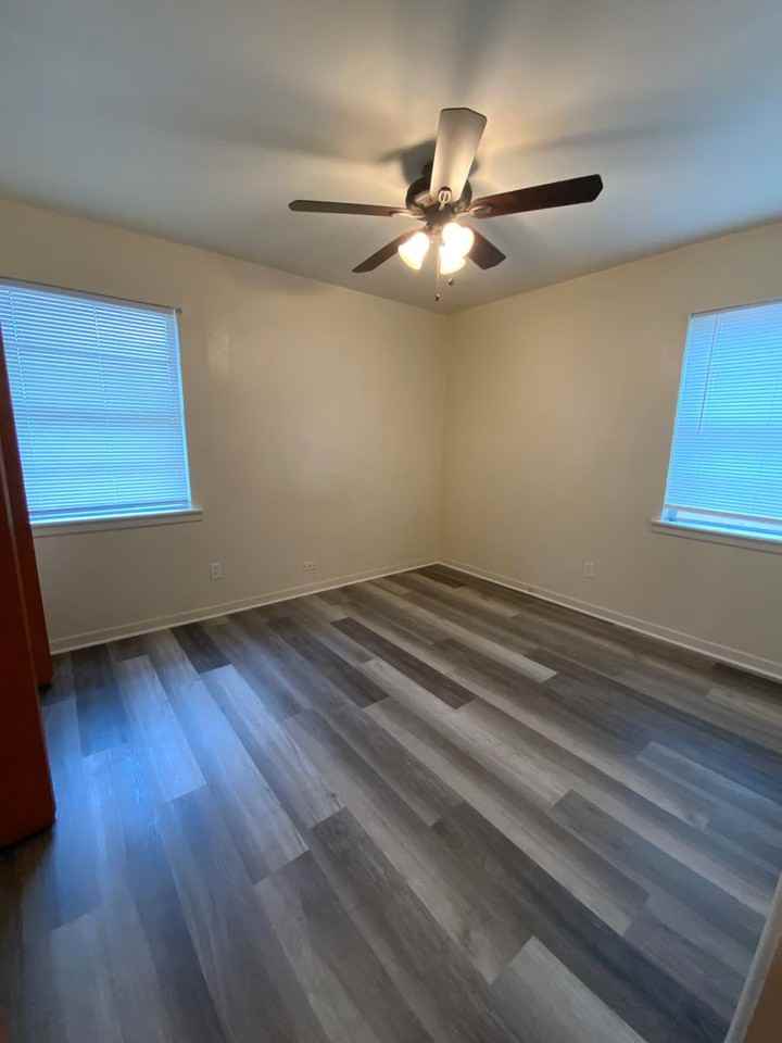 712 Alexander St - Photo 6 of 8