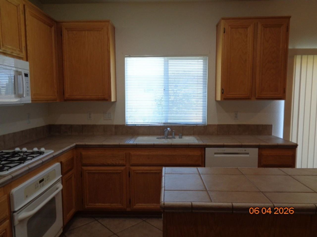 2045 W Avenue J7 #7 - Photo 7 of 30