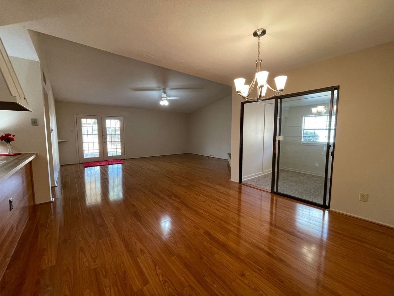3832 Bridalwreath Dr - Photo 5 of 23