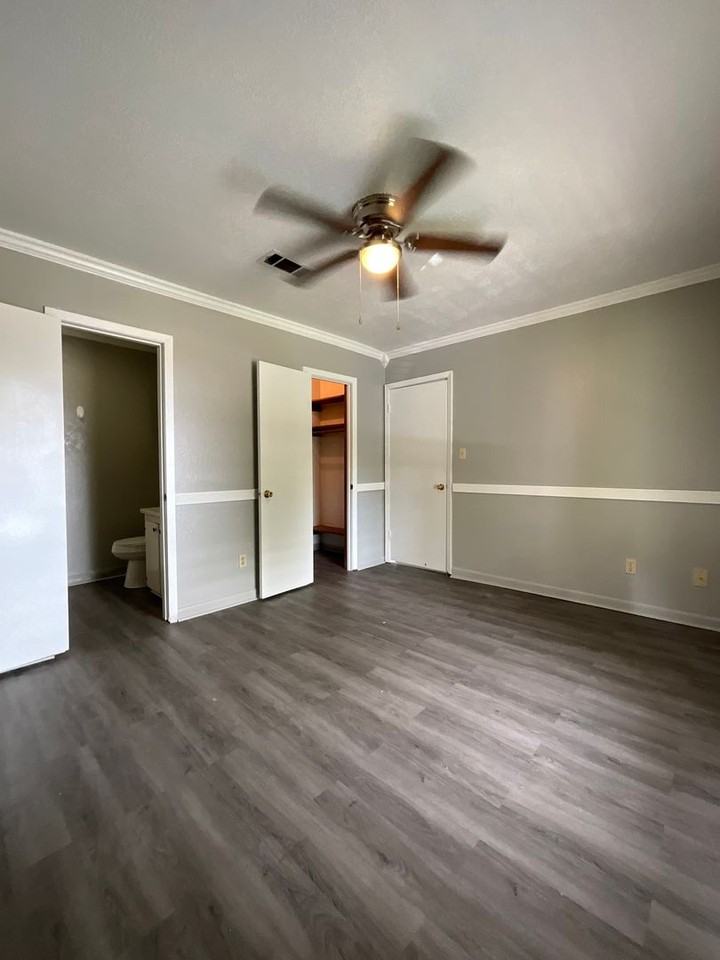 400 S 7th St - Photo 5 of 18