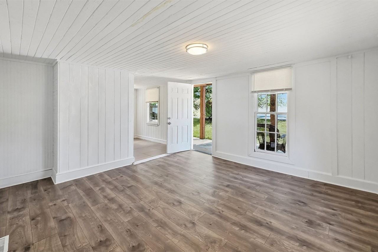 1547 Joyner Ave Se - Photo 4 of 25