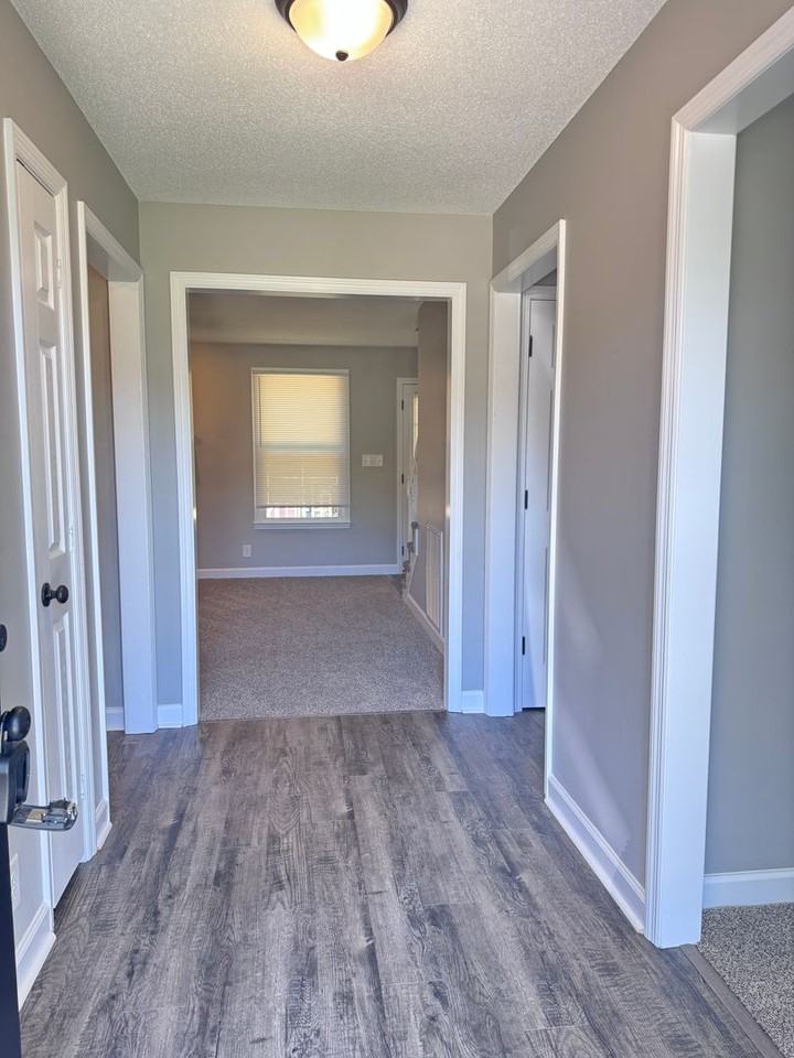 130 Shady Maple Dr - Photo 3 of 47